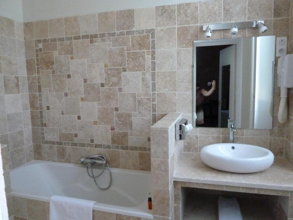 Le Castelet des Alpilles - 15