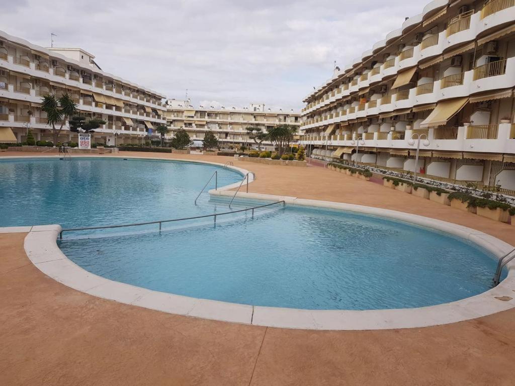 Quiet and Cozy Family Studio 50m from Beach in Cambrils