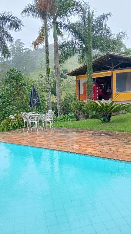 Chalé Rústico Rota Bar 448