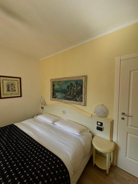 Hotel San Marino - Habitación Doble Con Vista Al Lago Y Balcón