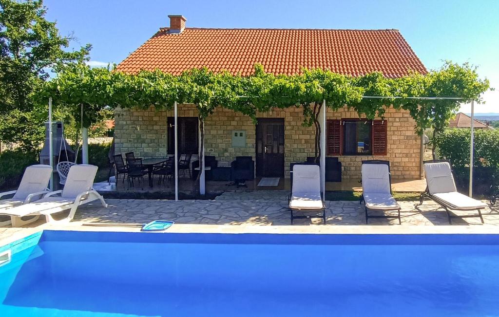 Gorgeous Home In Biograd Na Moru