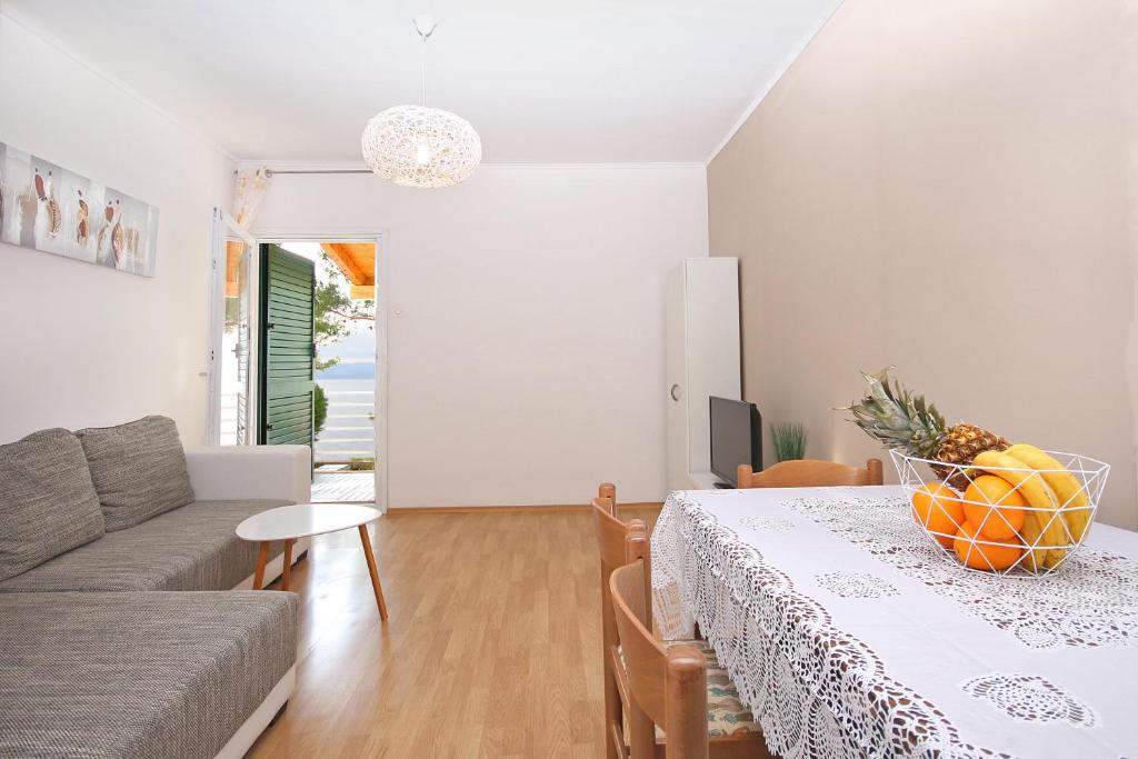 Posedenie v ubytovaní Brela Beach house