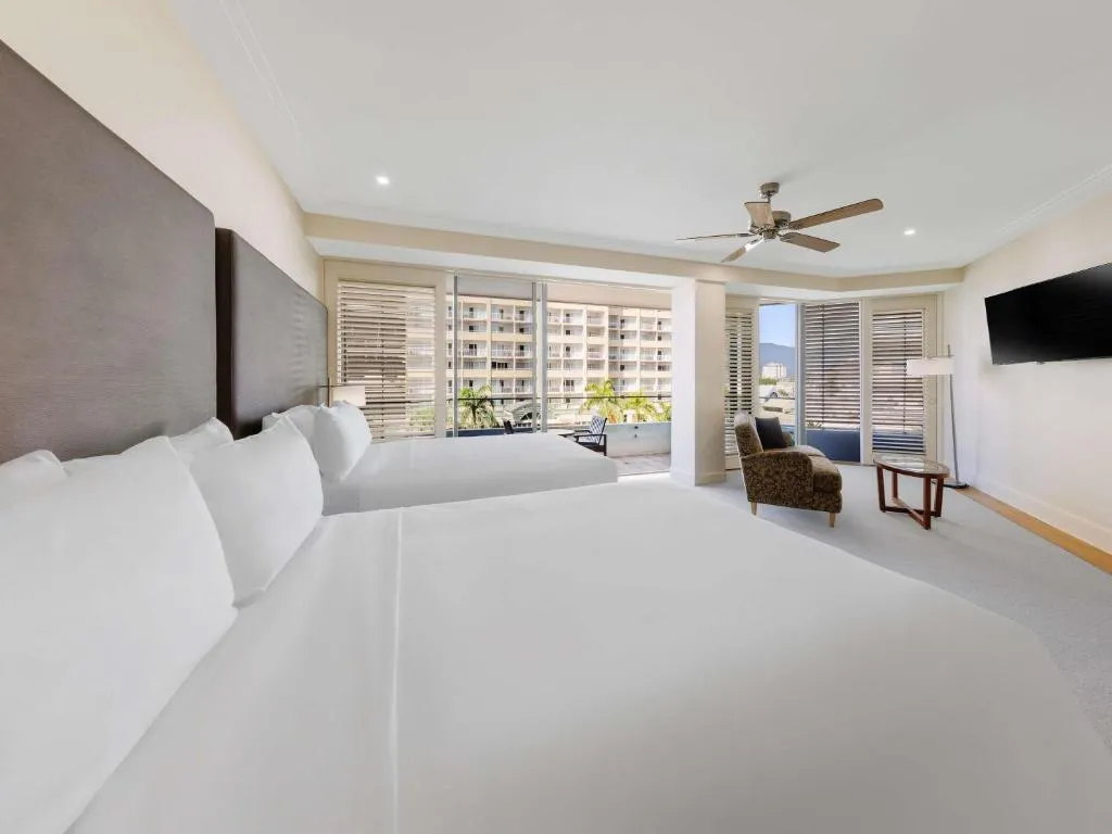 Junior Twin Suite with Two Double Beds and City Views with one drink voucher
