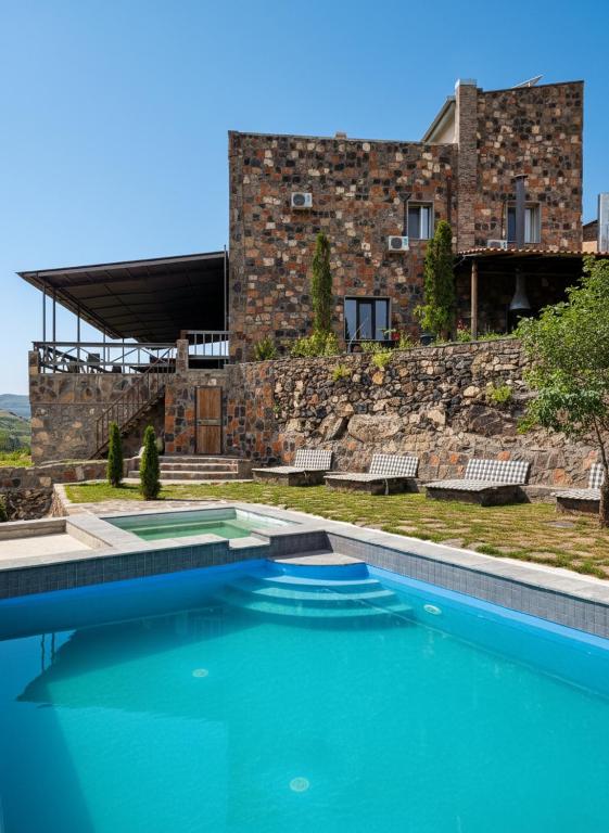 Piscina a NorDar o a prop