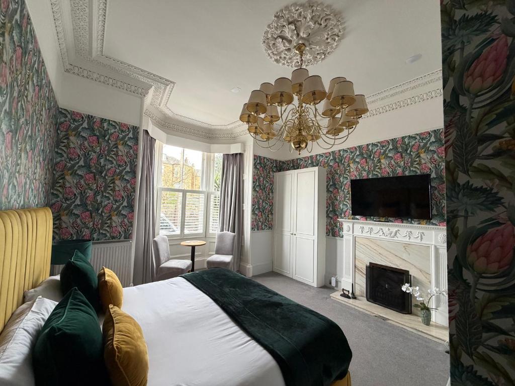 Grangeview Guest House - Deluxe Double Or Twin Room