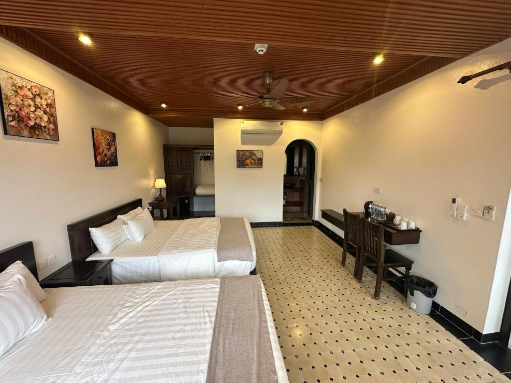 Tam Coc Elegance House - Chambre Quadruple Avec Balcon
