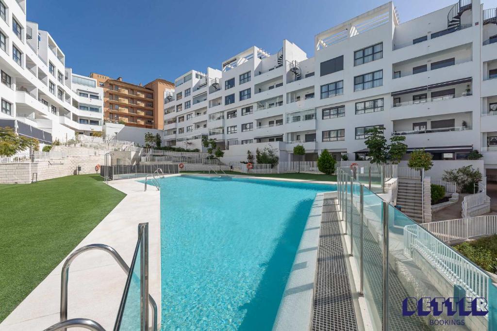 Casa Figaro - 2BR Pool Balcony w Playground