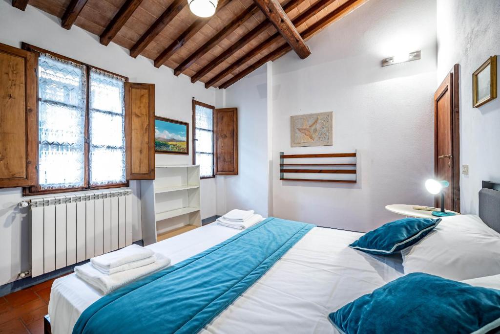 Roommo Oltrarno