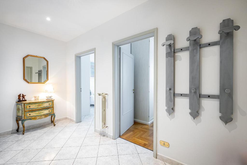YD Bright 2 Bedrooms, Equipped Kitchen