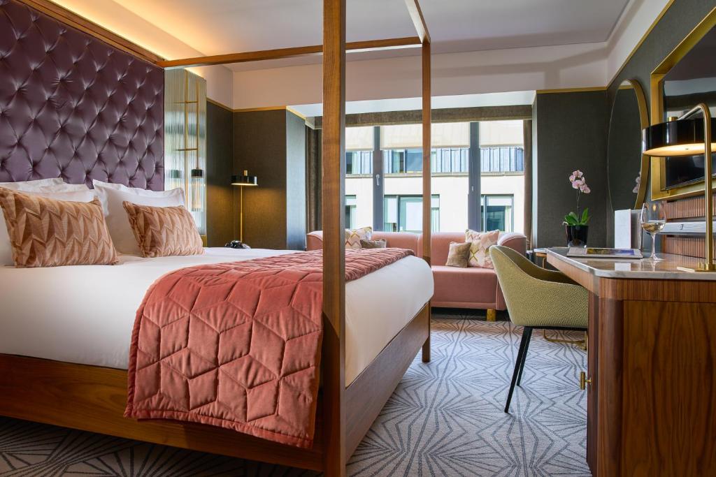 The Fitzwilliam Hotel - 