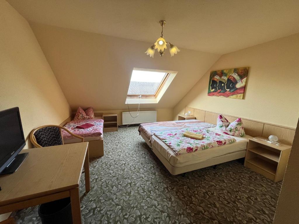 Pension Serbitzer Hof - Standard Double Or Twin Room