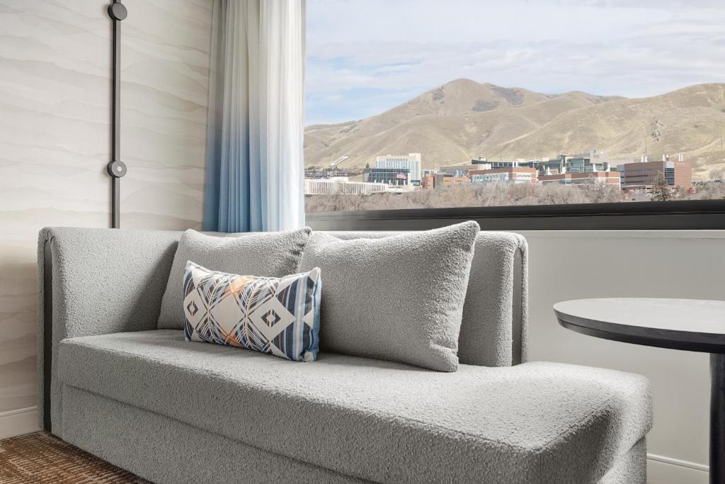 Salt Lake City Marriott University Park photo