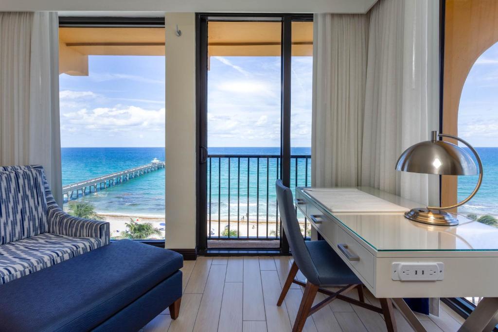 Wyndham Deerfield Beach Resort - 