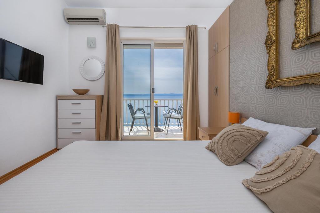 Apartments Podgora