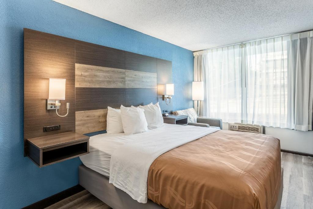 Quality Inn Branson On the Strip - 