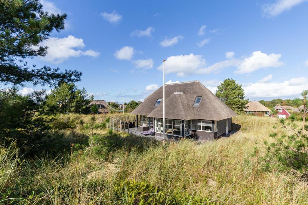 Luxe Duinvilla Zee met sauna en laadpaal nabij strand Ameland en dorp ...