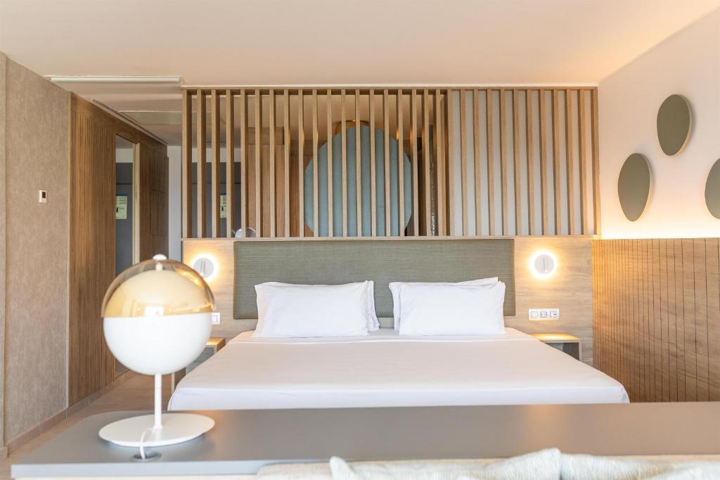 Radisson Blu Resort, Lanzarote Adults Only - Junior Suite With Ocean Front View
