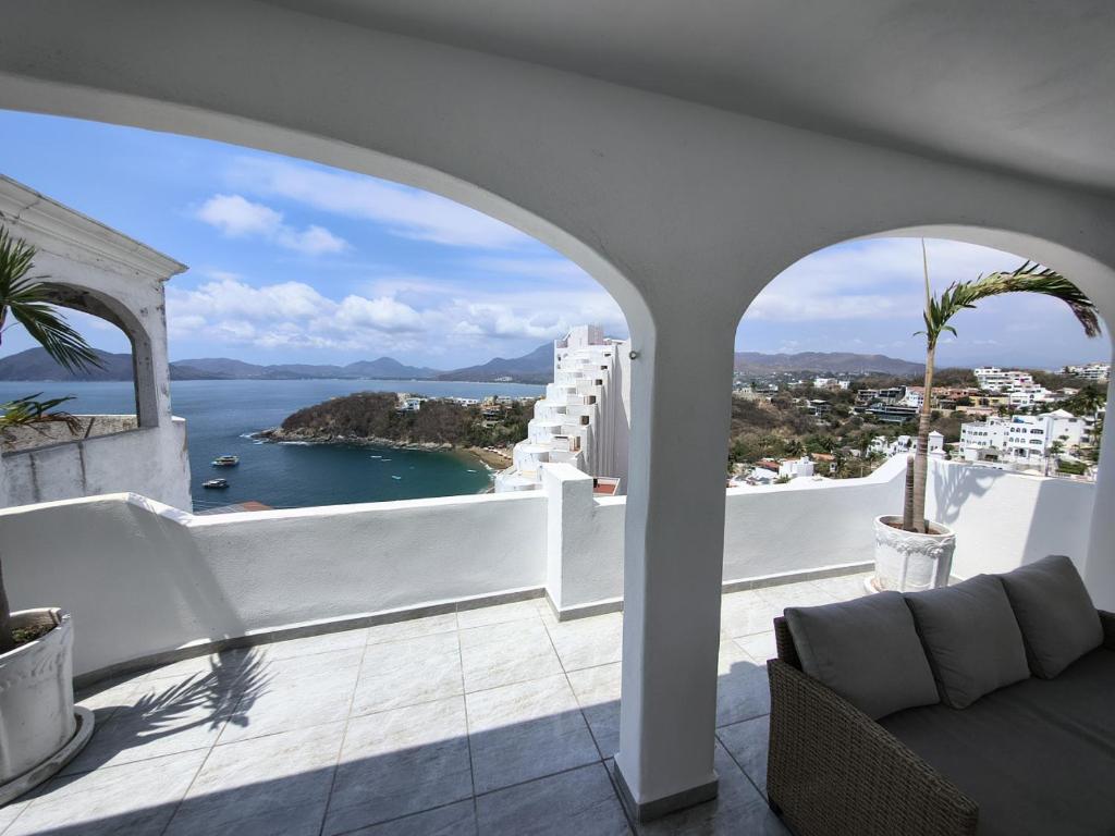 Manzanillo Home with Stunning Roof Top Ocean Views