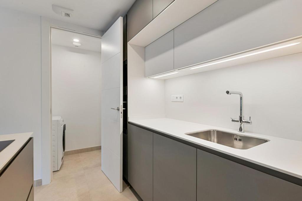 Magnificent gem of Jade Tower Fuengirola