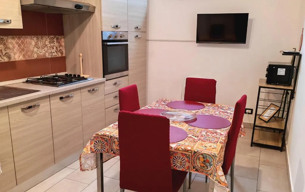 GL Central Apartment - Cozy Apartment In The City Center