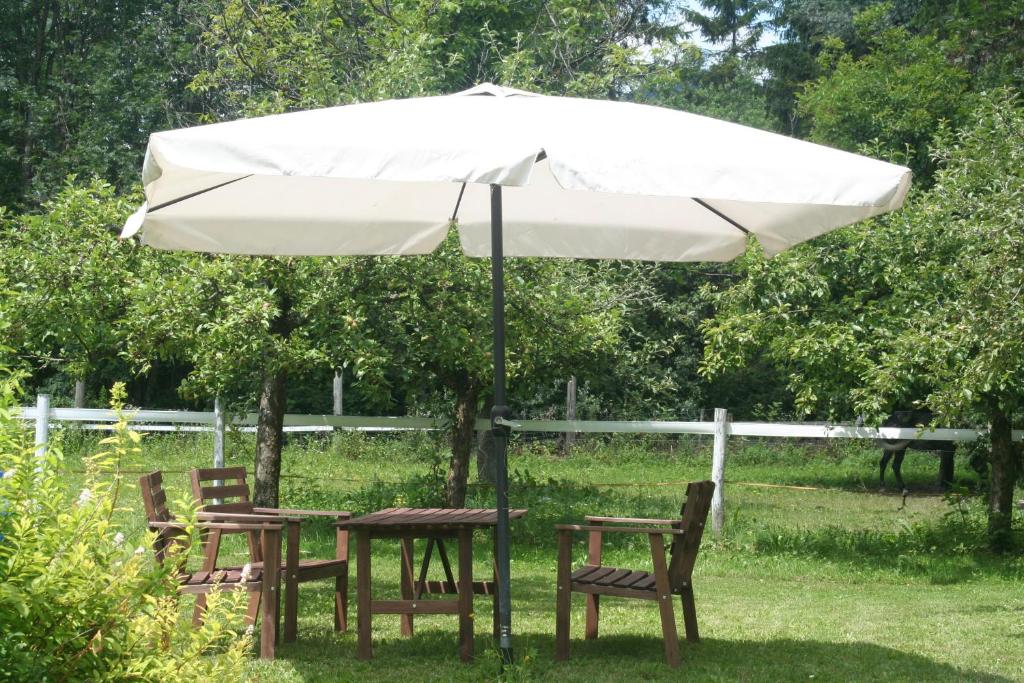 Vonkajšia záhrada v ubytovaní Das kleine Paradies