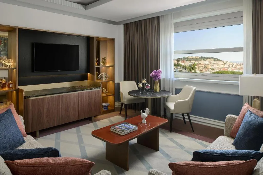 Executive Suite Signature with Extra Bed (2 AD + 1 CH)
