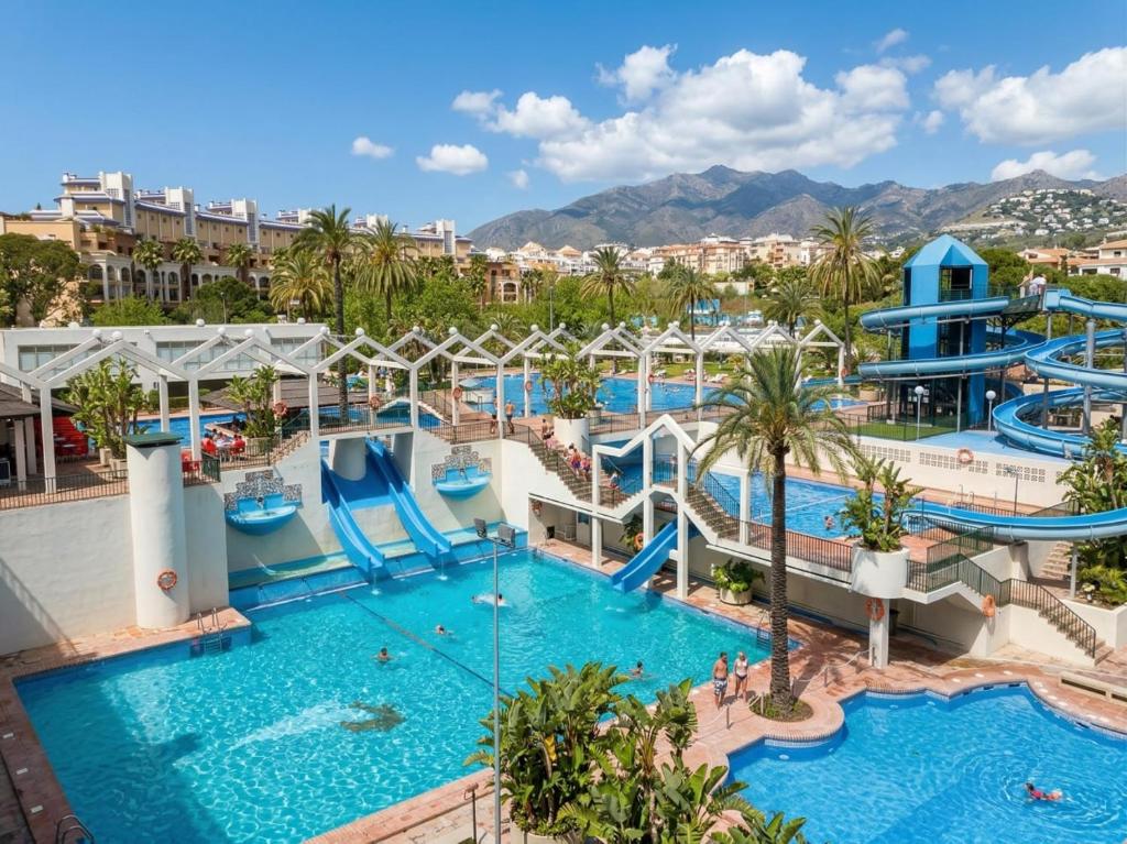 Benalbeach Luxe suite Garden & Sea Oasis501-1