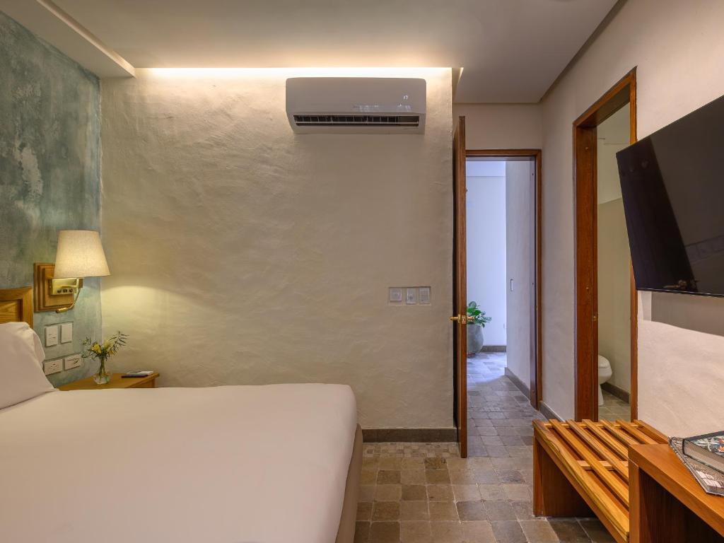 Hotel Voilá Pedregal By Huespedia photo 4