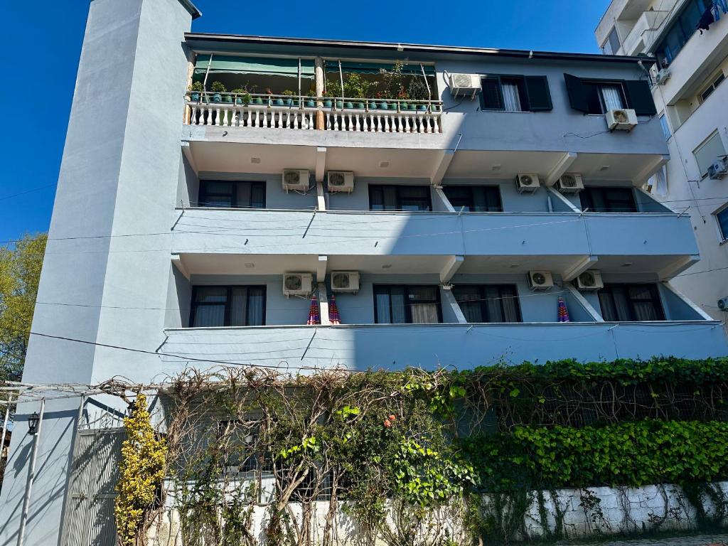 En balkon eller terrasse på Arben