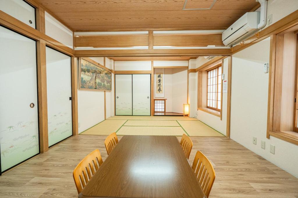 Yotsugi House 2nd Floor - Prime Location Near Asakusa and Skytree
