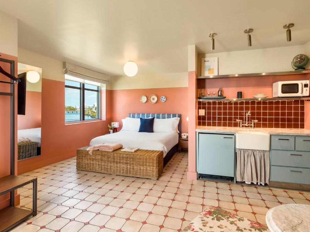 Hotel Trouvail Miami Beach - 