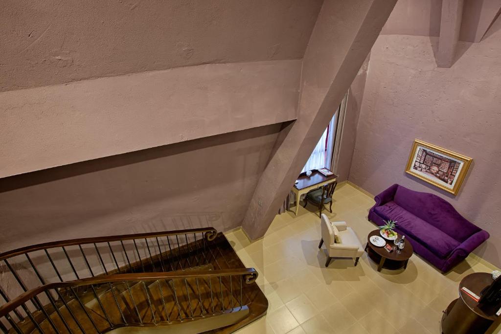 Family Suite with One King Bed and Twin Beds