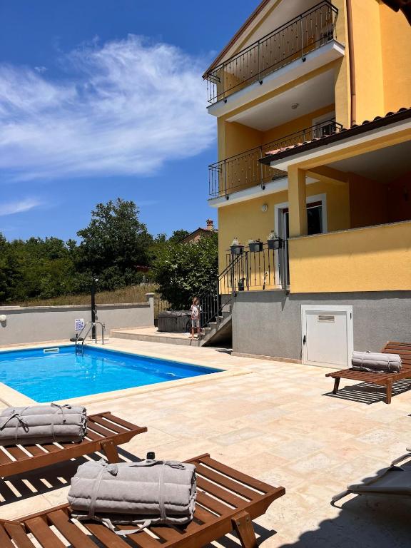 Villa Pistine - with private pool for 8 near Rovinj