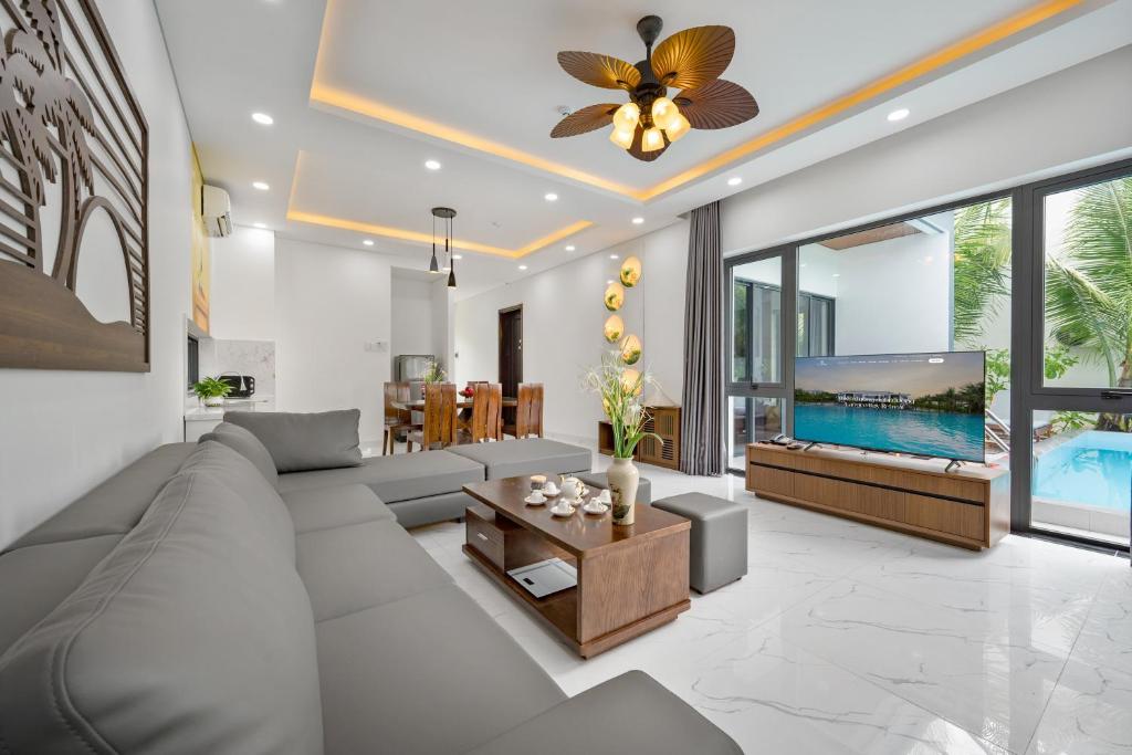 Villa 03-Bedroom Garden View with Pool (3GPKKT)