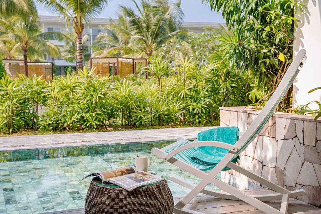Phòng Superior Với Lối Dẫn Ra Hồ Bơi