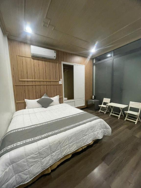 CENTRAL HOME - Habitación Deluxe (2 Adultos + 1 Niño)