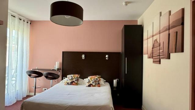 La Pergola d'Arcachon - Superior Triple Room (1 Double Bed & 1 Single Bed)