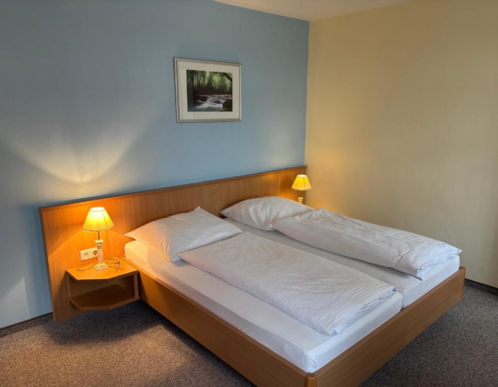 Hotel Restaurant Zum Jägerheim mit Innenpool - Camera Doppia