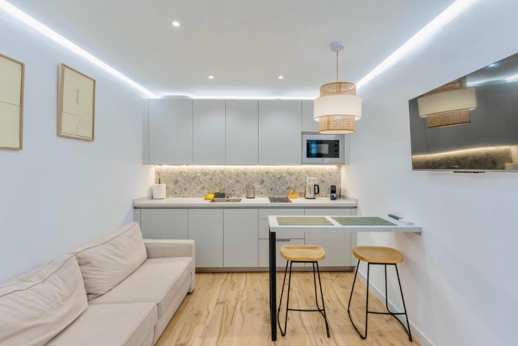 Deanes Califa Suites