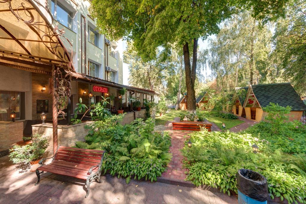 Zahrada ubytování Aleksandria Hotel