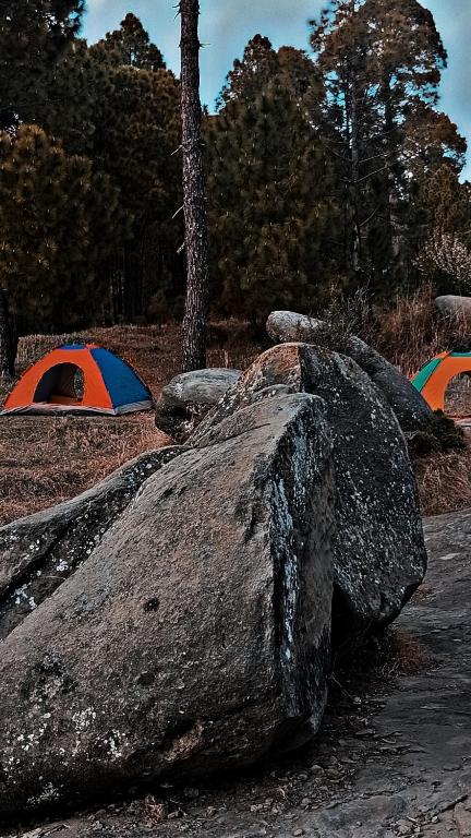 Panjpeer Rocks Campsite, Camping near Islamabad