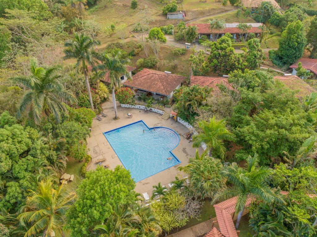 Hotel Colinas del Sol - Housity