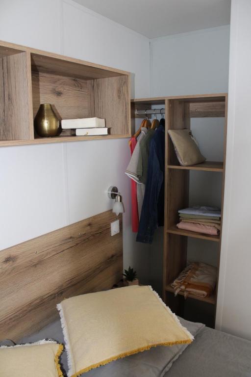 Studette hôtelière - Les Chalets du lac Belcaire - Deluxe Double Room