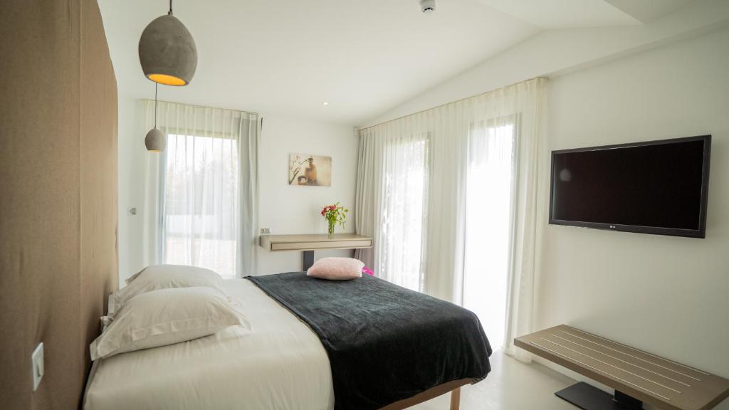 Hôtel Spa Montaigu - Housity