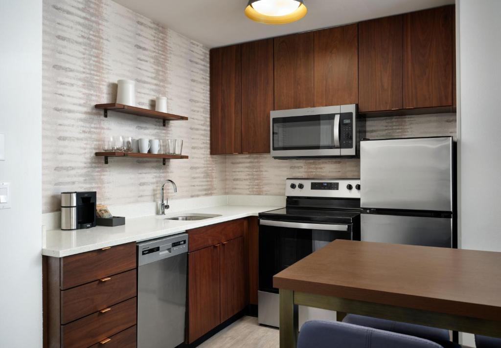 Beach Residence Inn by Marriott Ventura Beach - Tweepersoonsappartement Met Twee Slaapkamers