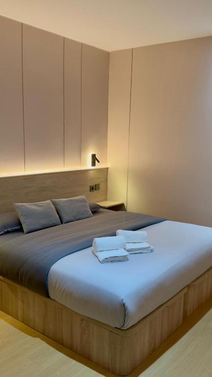 ITOUR Hotel & Coffee - Housity