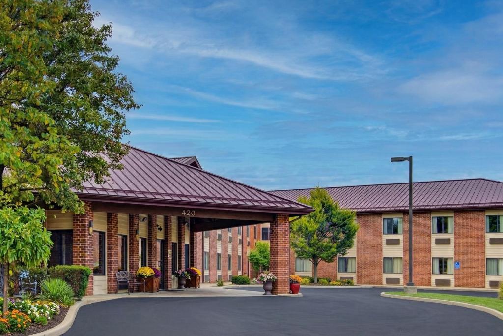 Capital O Amerihost Inn and Suites Fulton Hwy 54 MO