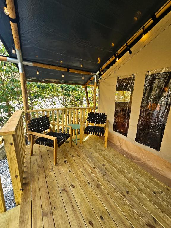 Roamstead Smoky Mountains - Carpa