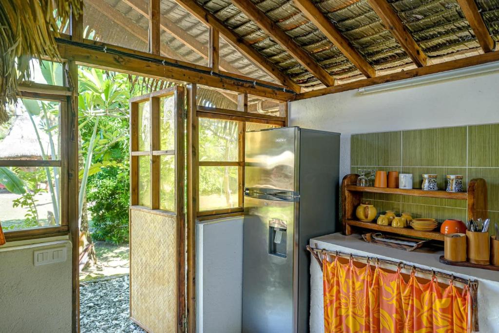 Charming 1BR Garden Bungalow - photo 10 - Moorea, Polynésie