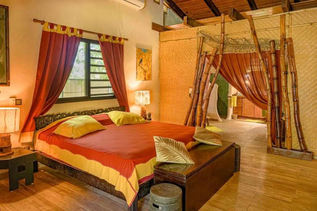 Unique 3BR Garden Retreat 2 Bungalows - photo 9 - Moorea, Polynésie